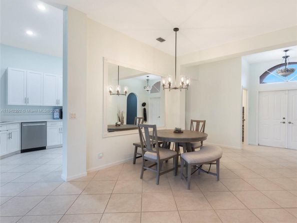 2549 Egret Lake Dr, Green Acres FL 33413