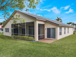 2549 Egret Lake Dr, Green Acres FL 33413