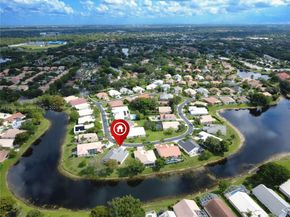 2549 Egret Lake Dr, Green Acres FL 33413