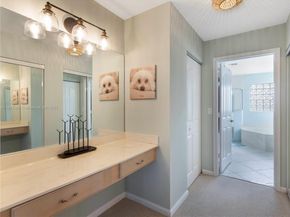 2549 Egret Lake Dr, Green Acres FL 33413