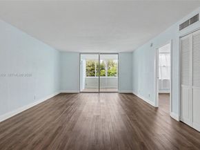 1402 NW 80th Ave 302, Margate FL 33063