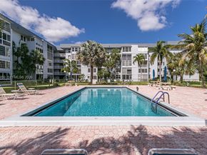 1402 NW 80th Ave 302, Margate FL 33063