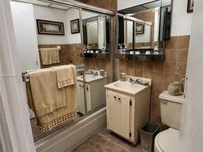 2760 NW 4th Ter, Miami FL 33125