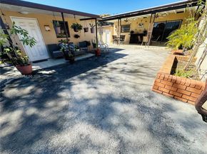 2760 NW 4th Ter, Miami FL 33125