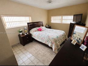 2760 NW 4th Ter, Miami FL 33125