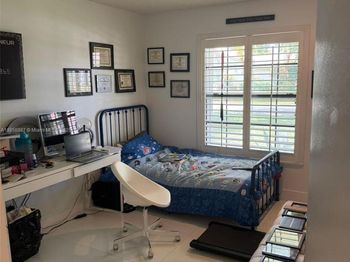 260 NW 121st Ter