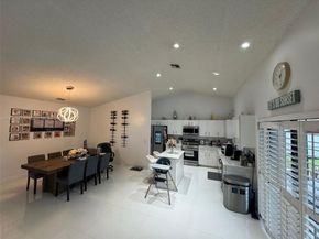 260 NW 121st Ter, Coral Springs FL 33071
