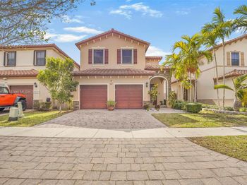 462 SE 33rd Ter