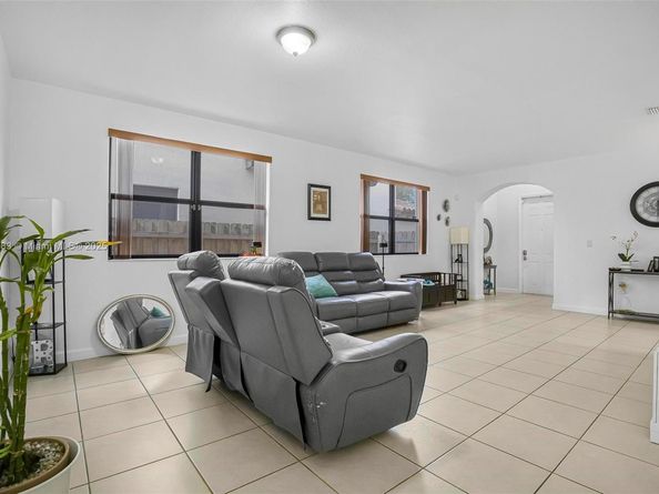 462 SE 33rd Ter, Homestead FL 33033