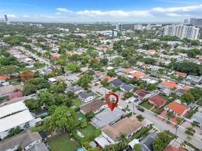 3075 SW 19th St, Miami FL 33145