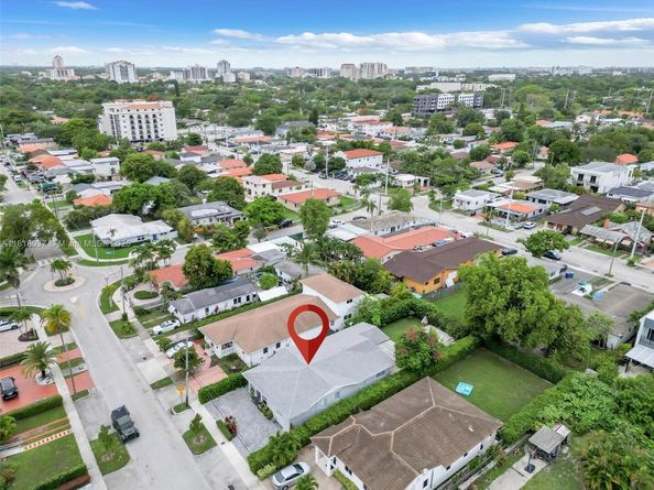 3075 SW 19th St, Miami FL 33145