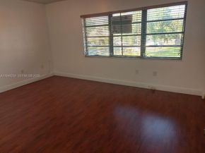 20033 NE 2nd Pl, Miami FL 33179