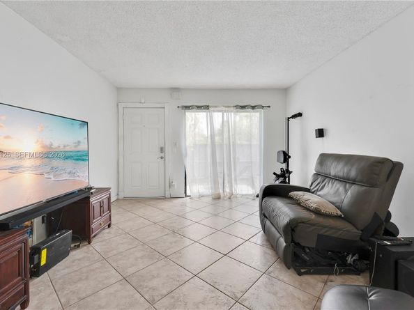 3541 NW 99th Ter 6A, Sunrise FL 33351