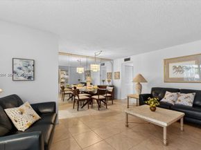 180 NE 12th Ave 15B, Hallandale Beach FL 33009