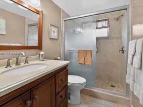 180 NE 12th Ave 15B, Hallandale Beach FL 33009