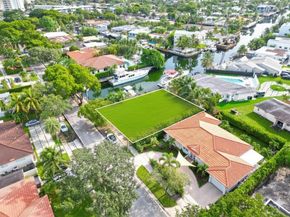 12735 Ixora Rd, North Miami FL 33181