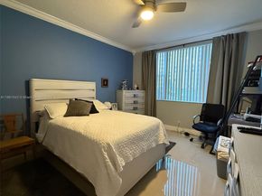4350 Hillcrest Dr 112, Hollywood FL 33021