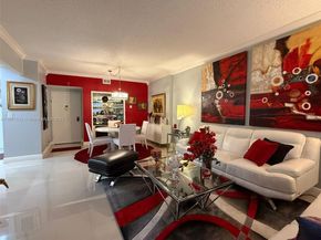 4350 Hillcrest Dr 112, Hollywood FL 33021