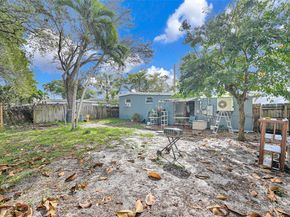 6629 Sheridan St, Hollywood FL 33024