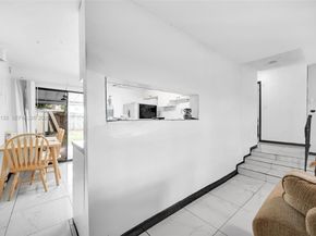 6629 Sheridan St, Hollywood FL 33024