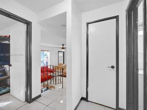 6629 Sheridan St, Hollywood FL 33024