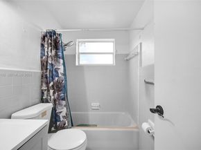 6629 Sheridan St, Hollywood FL 33024