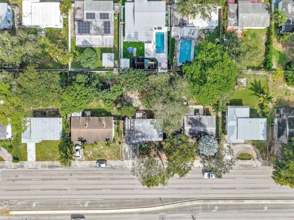6629 Sheridan St, Hollywood FL 33024