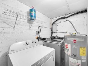 6629 Sheridan St, Hollywood FL 33024