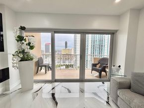 1965 S Ocean Dr 15B, Hallandale Beach FL 33009