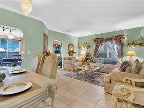 19269 NW 14th St, Pembroke Pines FL 33029