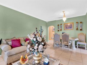 19269 NW 14th St, Pembroke Pines FL 33029