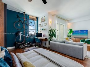 234 NE 3rd St LPH06, Miami FL 33132