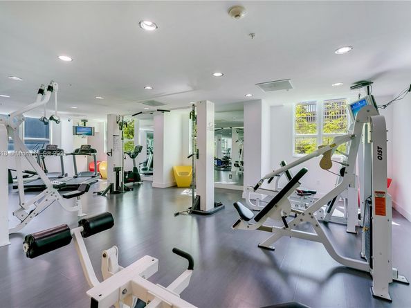 234 NE 3rd St LPH06, Miami FL 33132