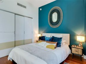 234 NE 3rd St LPH06, Miami FL 33132