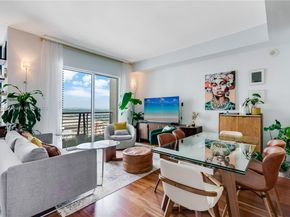 234 NE 3rd St LPH06, Miami FL 33132