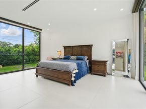 1845 NE 124th St, North Miami FL 33181