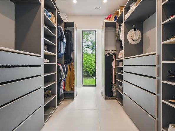 1845 NE 124th St, North Miami FL 33181