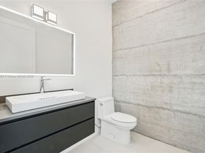 1845 NE 124th St, North Miami FL 33181