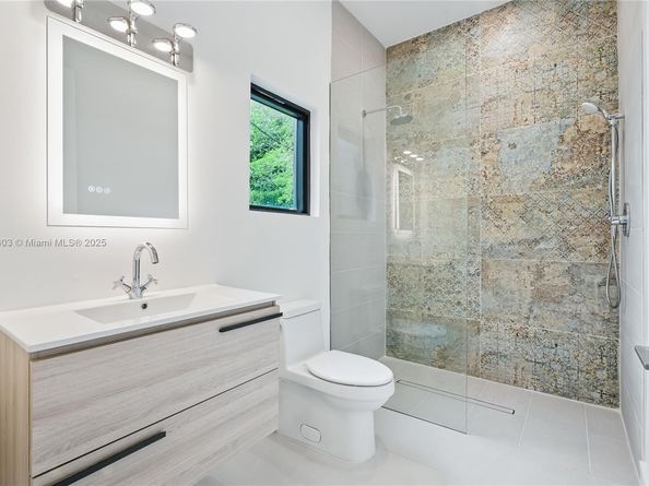 1845 NE 124th St, North Miami FL 33181