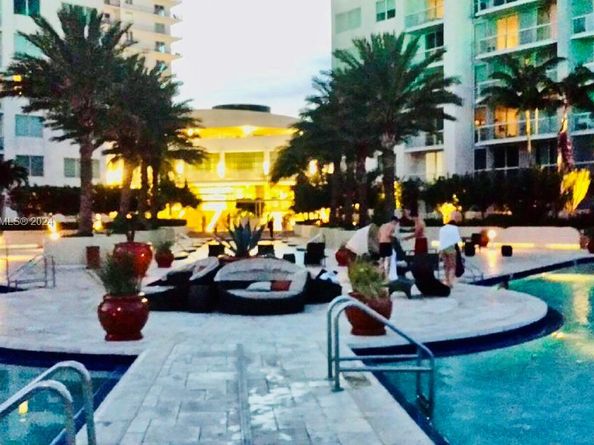 253 NE 2nd St 622, Miami FL 33132