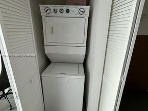253 NE 2nd St 622, Miami FL 33132