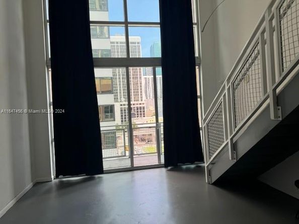 253 NE 2nd St 622, Miami FL 33132