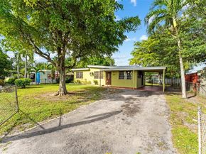 2620 SW 53rd Ave, West Park FL 33023