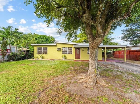 2620 SW 53rd Ave, West Park FL 33023