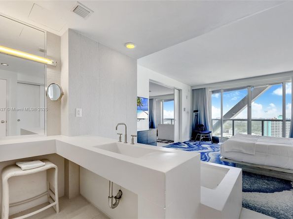 3101 Bayshore Dr 1802, Fort Lauderdale FL 33304