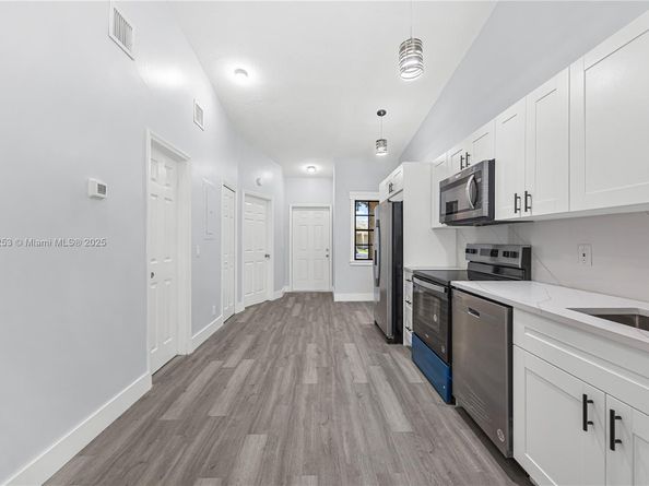 3639 NW 83rd Ln, Sunrise FL 33351
