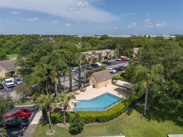 3639 NW 83rd Ln, Sunrise FL 33351