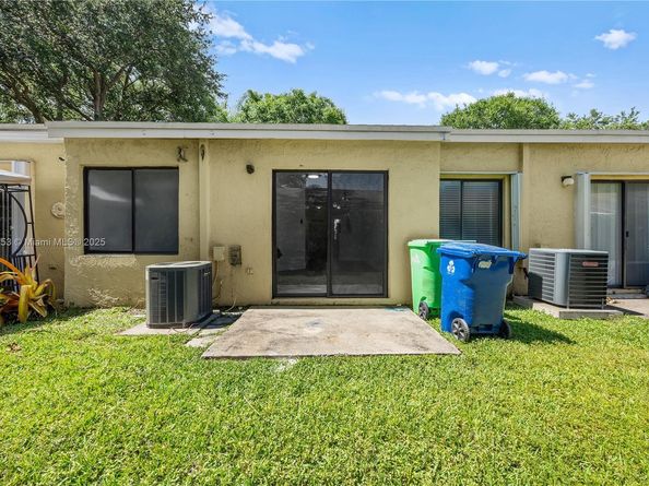 3639 NW 83rd Ln, Sunrise FL 33351