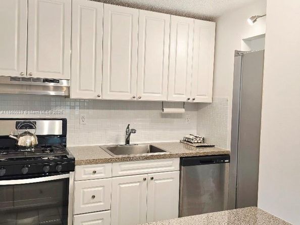 135 NE 202nd Ter N18, Miami Gardens FL 33179