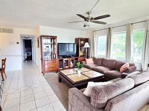 135 NE 202nd Ter N18, Miami Gardens FL 33179
